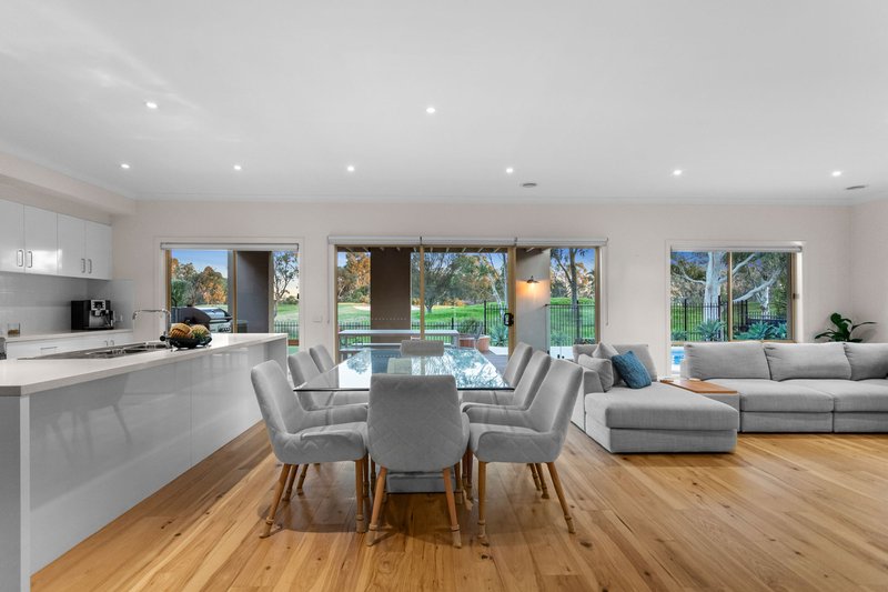 Photo - 18 Ferrier Close, Sandhurst VIC 3977 - Image 10