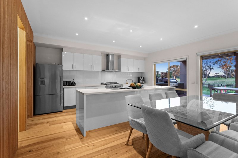 Photo - 18 Ferrier Close, Sandhurst VIC 3977 - Image 13