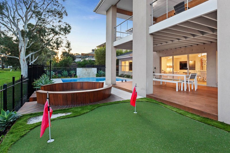 Photo - 18 Ferrier Close, Sandhurst VIC 3977 - Image 21