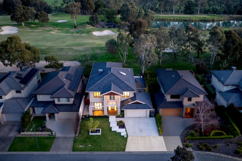 Photo - 18 Ferrier Close, Sandhurst VIC 3977 - Image 32