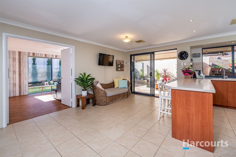 Photo - 18 Ferry Way, Quinns Rocks WA 6030 - Image 9