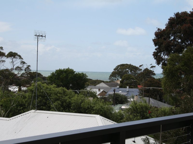 Photo - 18 Field Avenue, Victor Harbor SA 5211 - Image 16