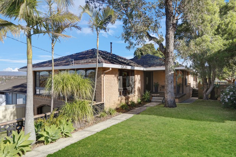 Photo - 18 Fields Street, Kanahooka NSW 2530 - Image 2