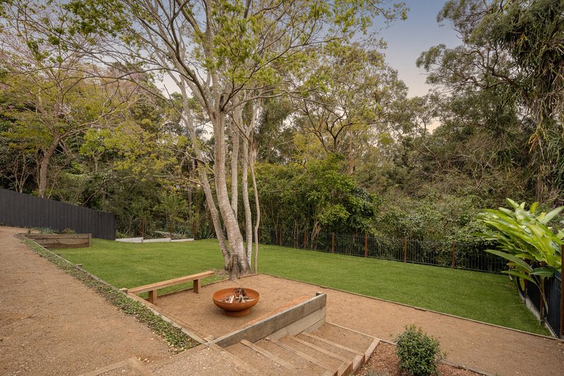 Photo - 18 Fifth Avenue, Bardon QLD 4065 - Image 30