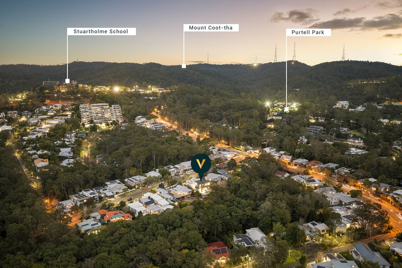 Photo - 18 Fifth Avenue, Bardon QLD 4065 - Image 34