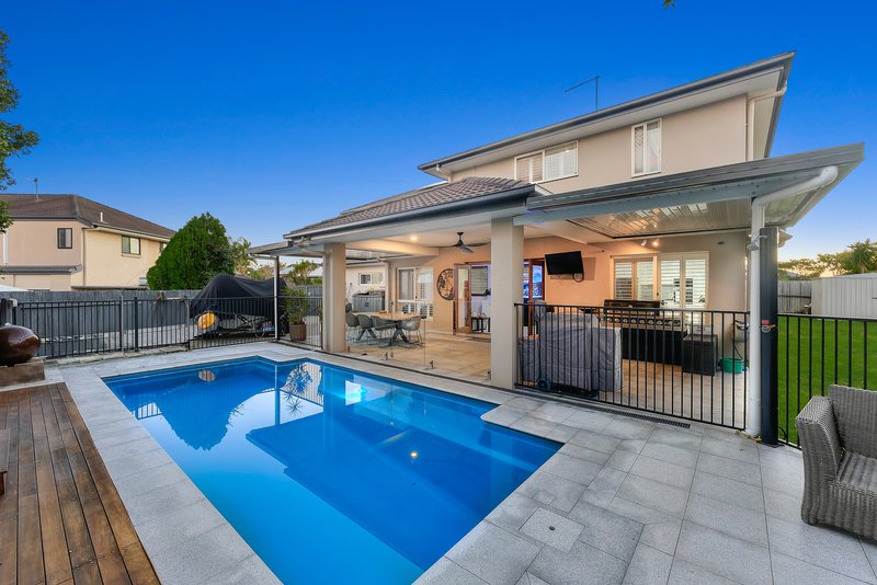Photo - 18 First Street, North Lakes QLD 4509 - Image 3
