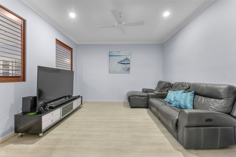 Photo - 18 First Street, North Lakes QLD 4509 - Image 18
