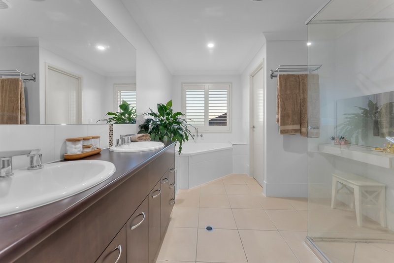 Photo - 18 First Street, North Lakes QLD 4509 - Image 27