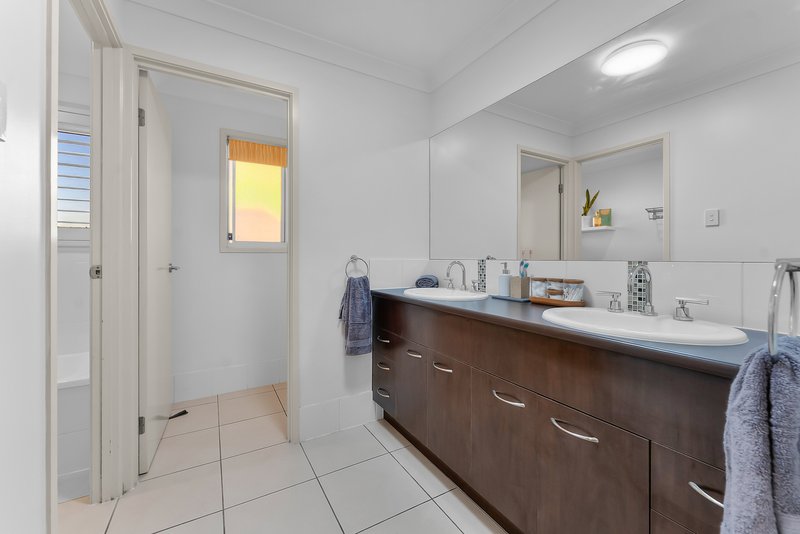 Photo - 18 First Street, North Lakes QLD 4509 - Image 32