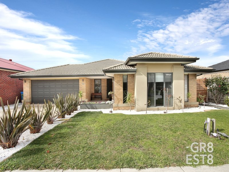 Photo - 18 Flash Dan Drive, Cranbourne East VIC 3977 - Image 1