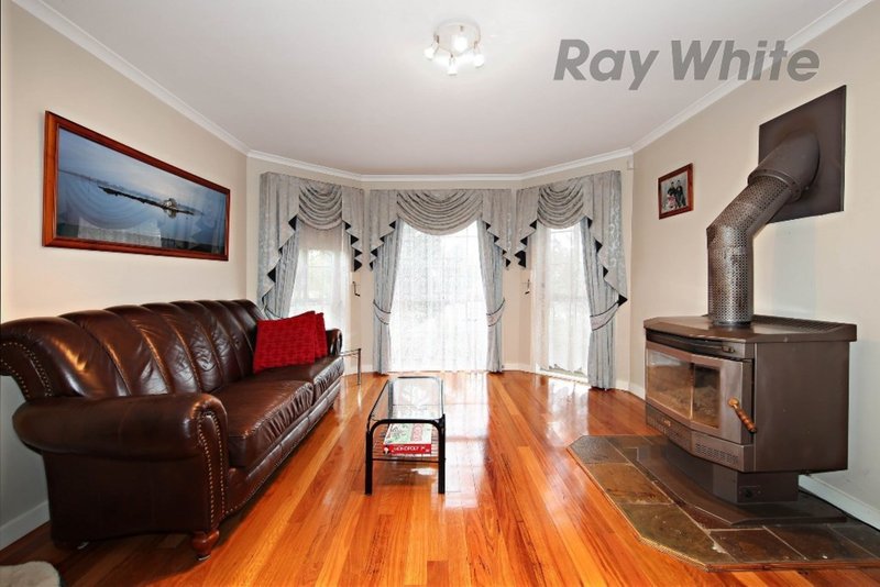 Photo - 18 Fleming Avenue, Seabrook VIC 3028 - Image 5