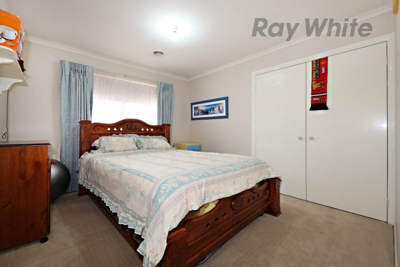 Photo - 18 Fleming Avenue, Seabrook VIC 3028 - Image 15