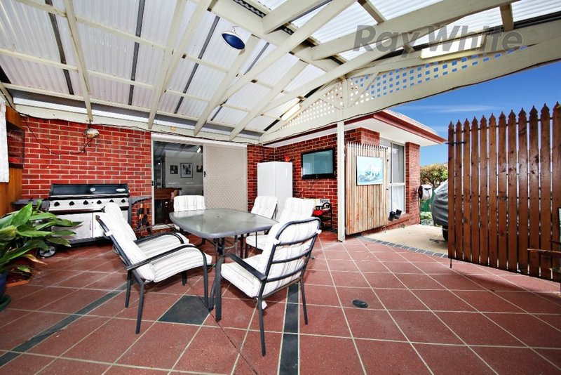 Photo - 18 Fleming Avenue, Seabrook VIC 3028 - Image 17