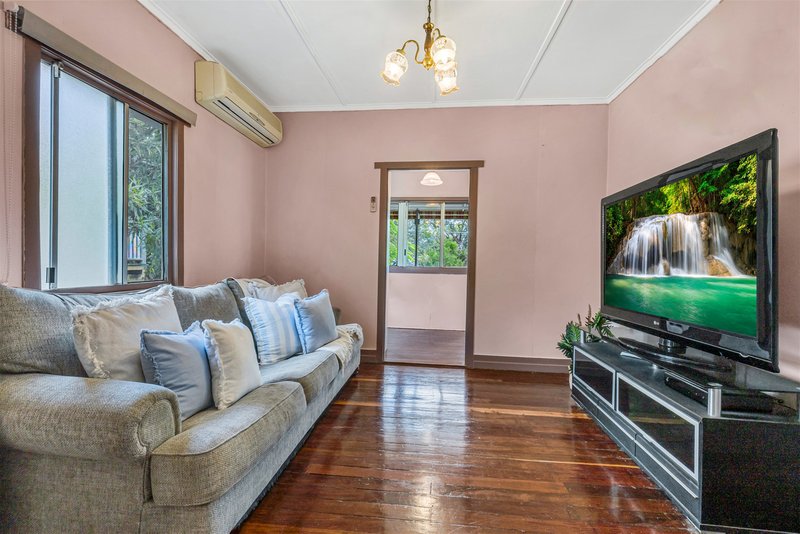 Photo - 18 Florence Street, Annerley QLD 4103 - Image 3