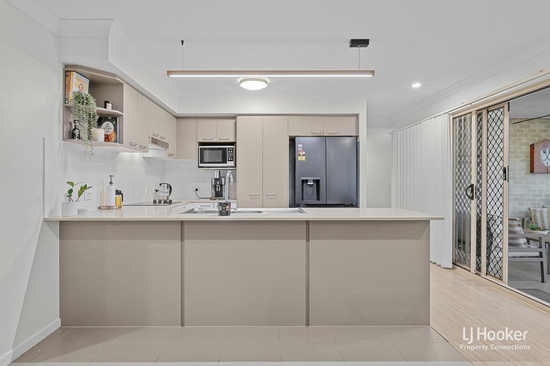 Photo - 18 Fodora Place, Burpengary East QLD 4505 - Image 2