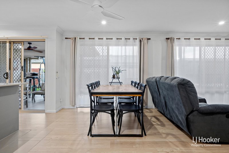 Photo - 18 Fodora Place, Burpengary East QLD 4505 - Image 6