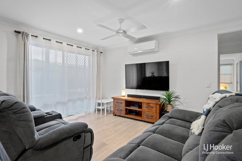 Photo - 18 Fodora Place, Burpengary East QLD 4505 - Image 8