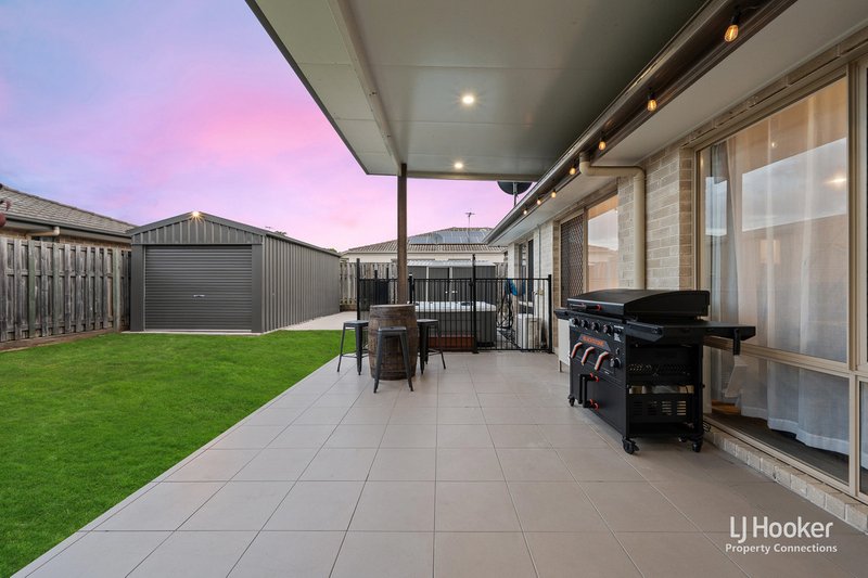 Photo - 18 Fodora Place, Burpengary East QLD 4505 - Image 10