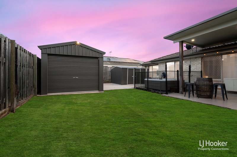 Photo - 18 Fodora Place, Burpengary East QLD 4505 - Image 15