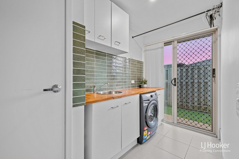 Photo - 18 Fodora Place, Burpengary East QLD 4505 - Image 25
