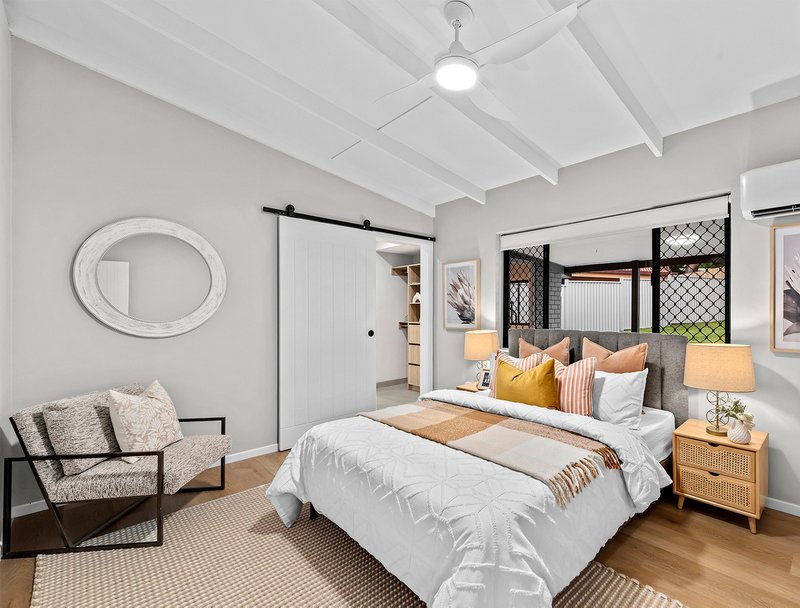 Photo - 18 Fontayne Street, Aspley QLD 4034 - Image 9