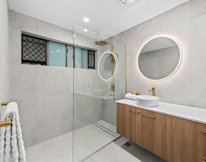 Photo - 18 Fontayne Street, Aspley QLD 4034 - Image 14