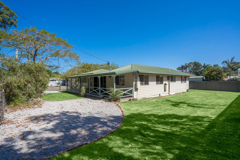 Photo - 18 Ford Street, Bongaree QLD 4507 - Image 3