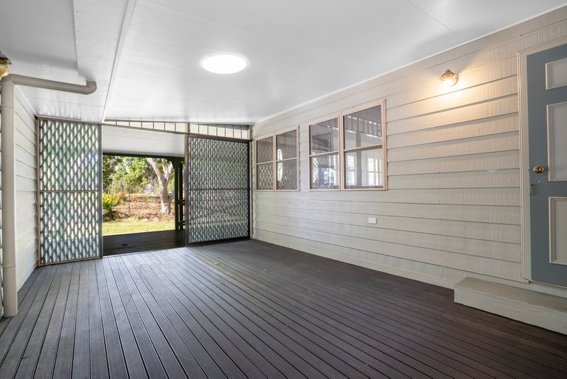 Photo - 18 Ford Street, Bongaree QLD 4507 - Image 7