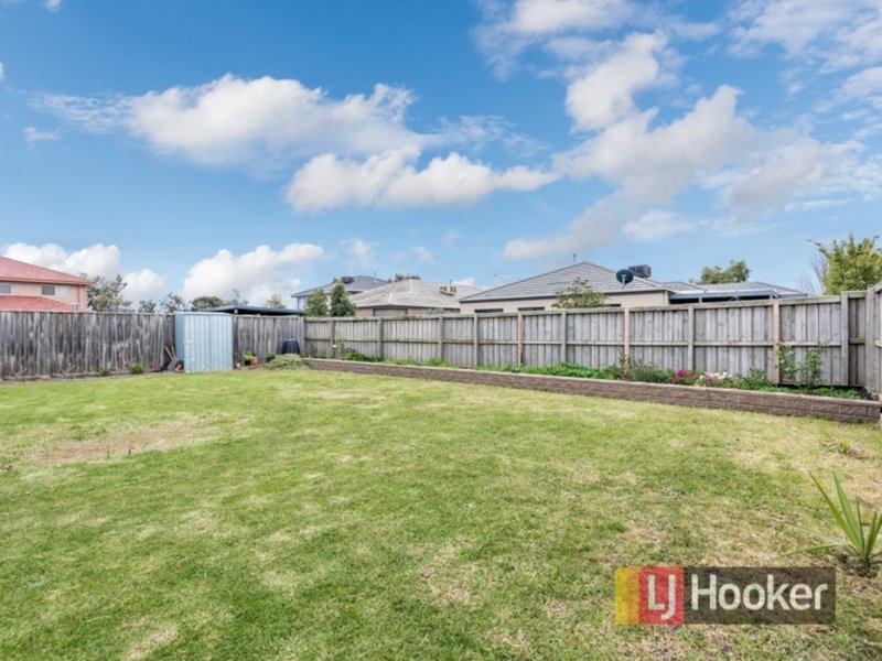 Photo - 18 Forest Oak Court, Cranbourne VIC 3977 - Image 17