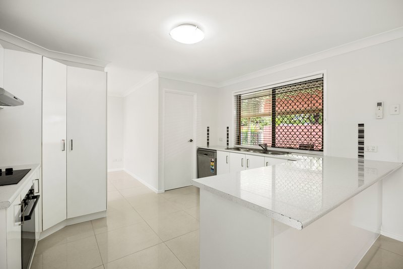 Photo - 18 Franklin Place, Sippy Downs QLD 4556 - Image 6