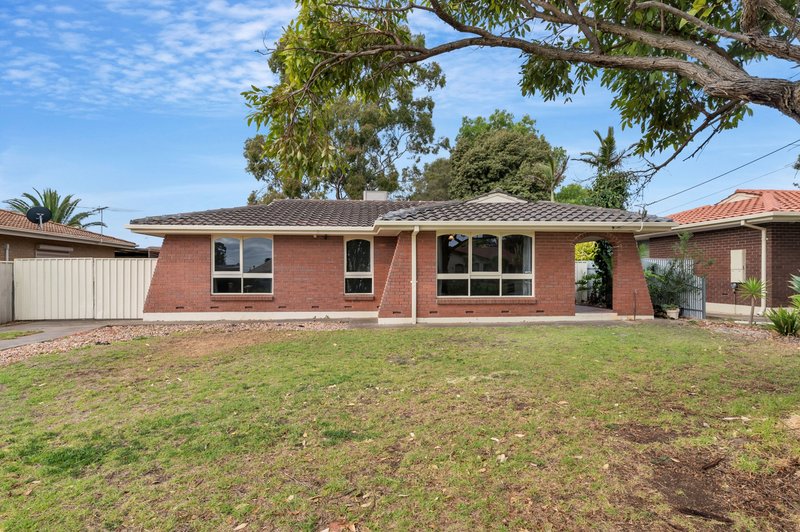 18 Freeman Avenue, Morphett Vale SA 5162