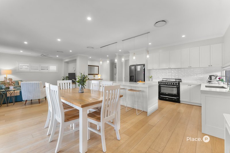 Photo - 18 Gail Street, Kedron QLD 4031 - Image 2