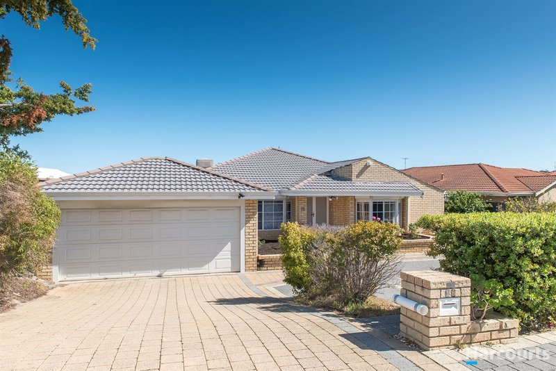 18 Gainsborough Way, Mullaloo WA 6027