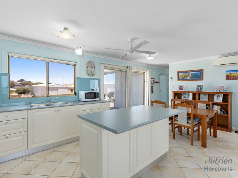 Photo - 18 Galway Crescent, Point Souttar SA 5577 - Image 11