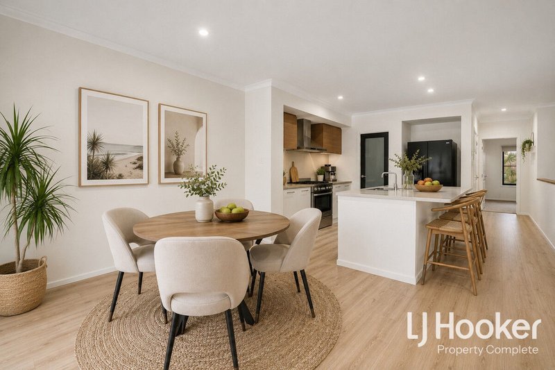 Photo - 18 Garragull Drive, Yarrabilba QLD 4207 - Image 7