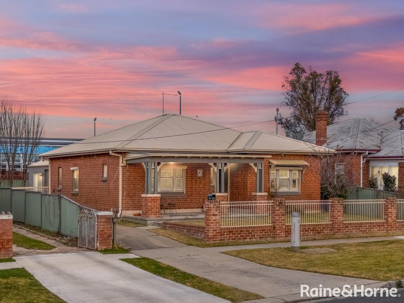 Photo - 18 George Street, Bathurst NSW 2795 - Image 17