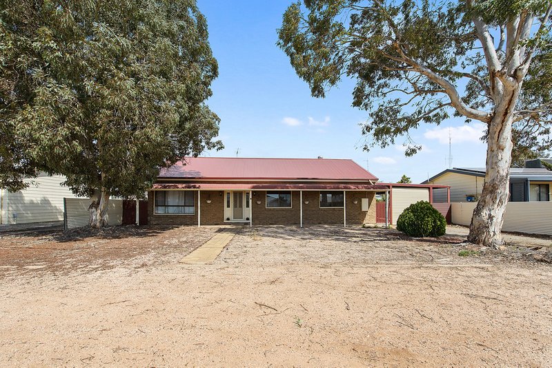 Photo - 18 George Street, Wallaroo SA 5556 - Image 2