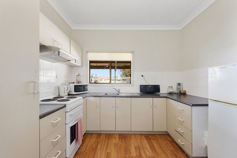 Photo - 18 George Street, Wallaroo SA 5556 - Image 3