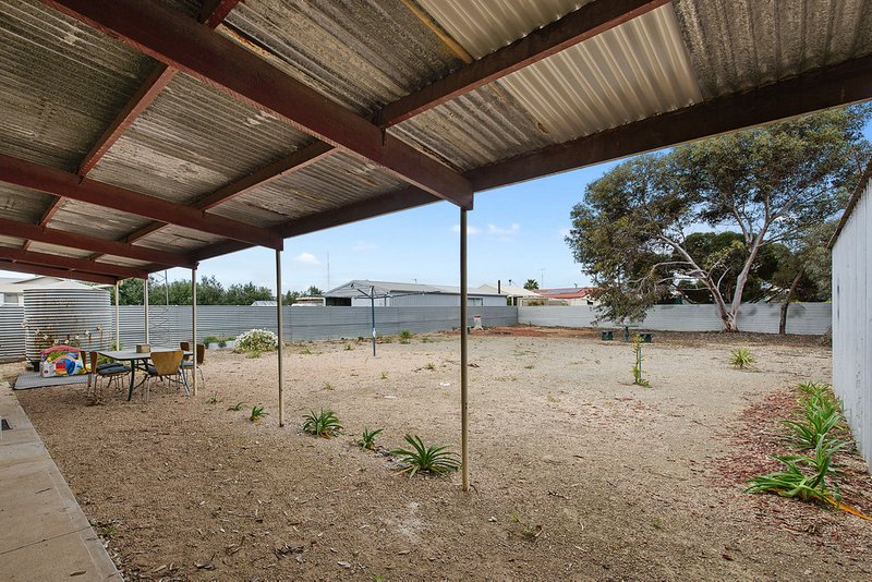 Photo - 18 George Street, Wallaroo SA 5556 - Image 12