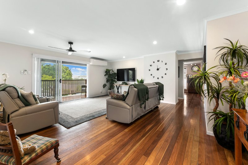 Photo - 18 Gertrude Mcleod Crescent, Middle Park QLD 4074 - Image 3