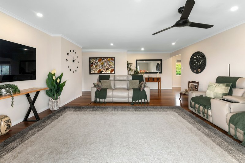 Photo - 18 Gertrude Mcleod Crescent, Middle Park QLD 4074 - Image 5