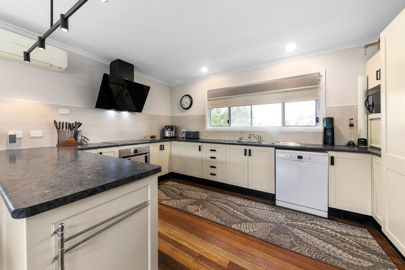 Photo - 18 Gertrude Mcleod Crescent, Middle Park QLD 4074 - Image 7