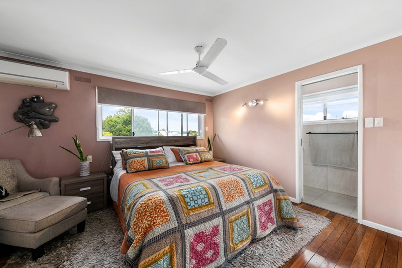 Photo - 18 Gertrude Mcleod Crescent, Middle Park QLD 4074 - Image 11