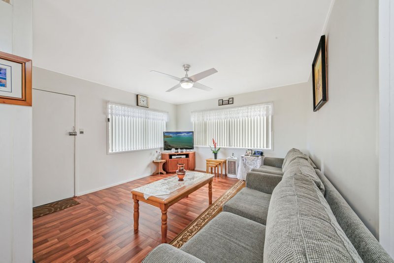 Photo - 18 Gertrude Street, Redcliffe QLD 4020 - Image 3