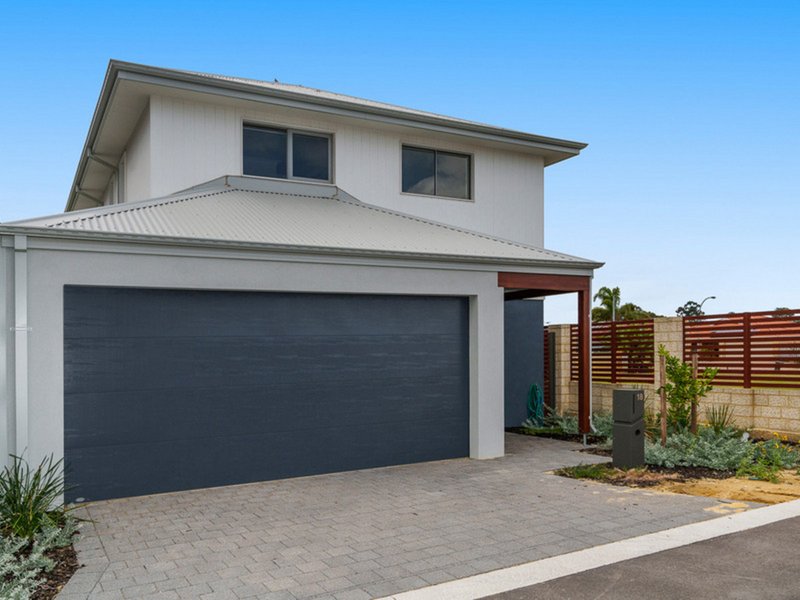 Photo - 18 Gerygone Loop, East Cannington WA 6107 - Image 3