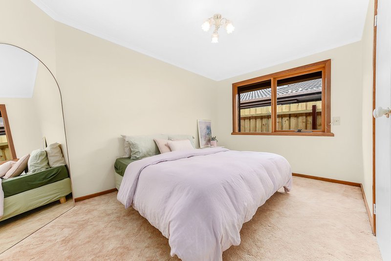 Photo - 18 Ghiran Close, Aspendale Gardens VIC 3195 - Image 10