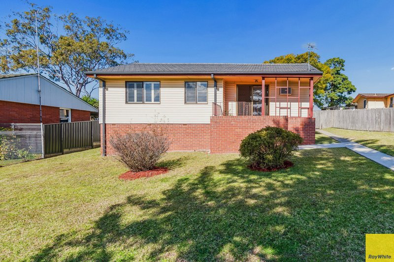 Photo - 18 Gilba Road, Koonawarra NSW 2530 - Image 1