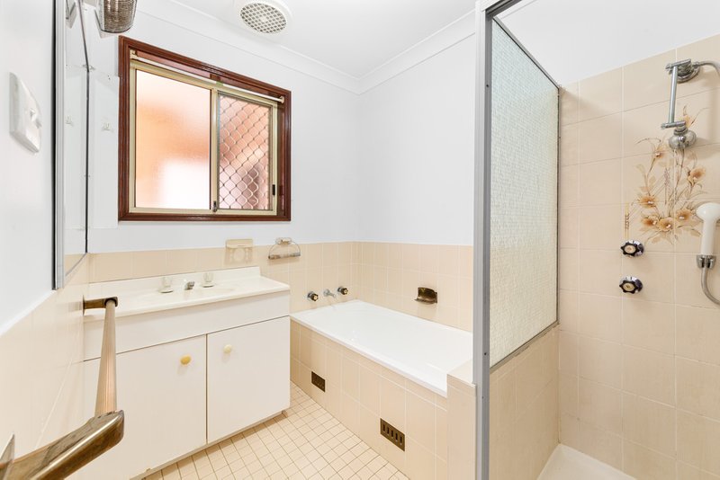 Photo - 18 Gilbert Avenue, Gorokan NSW 2263 - Image 8