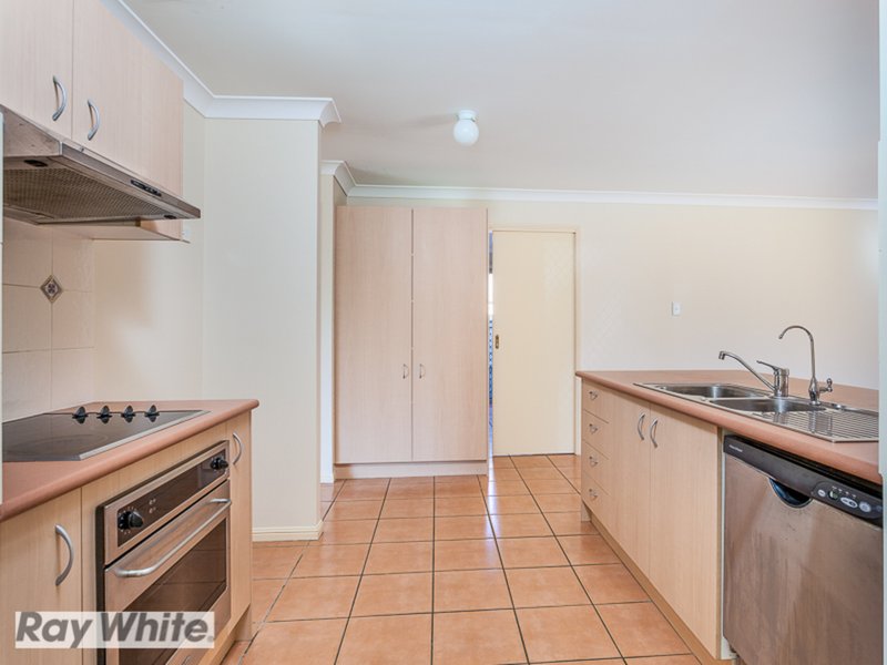 Photo - 18 Gilbert Street, North Lakes QLD 4509 - Image 3