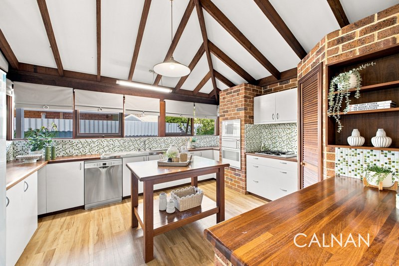 Photo - 18 Gladstone Road, Leeming WA 6149 - Image 16